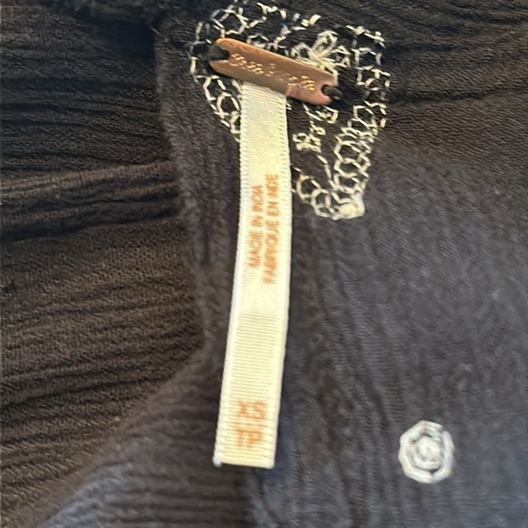 Free People Boho Floral Embroidered Oversized Top Folk Gypsy Gothic Witchy S/XS - Picture 9 of 11